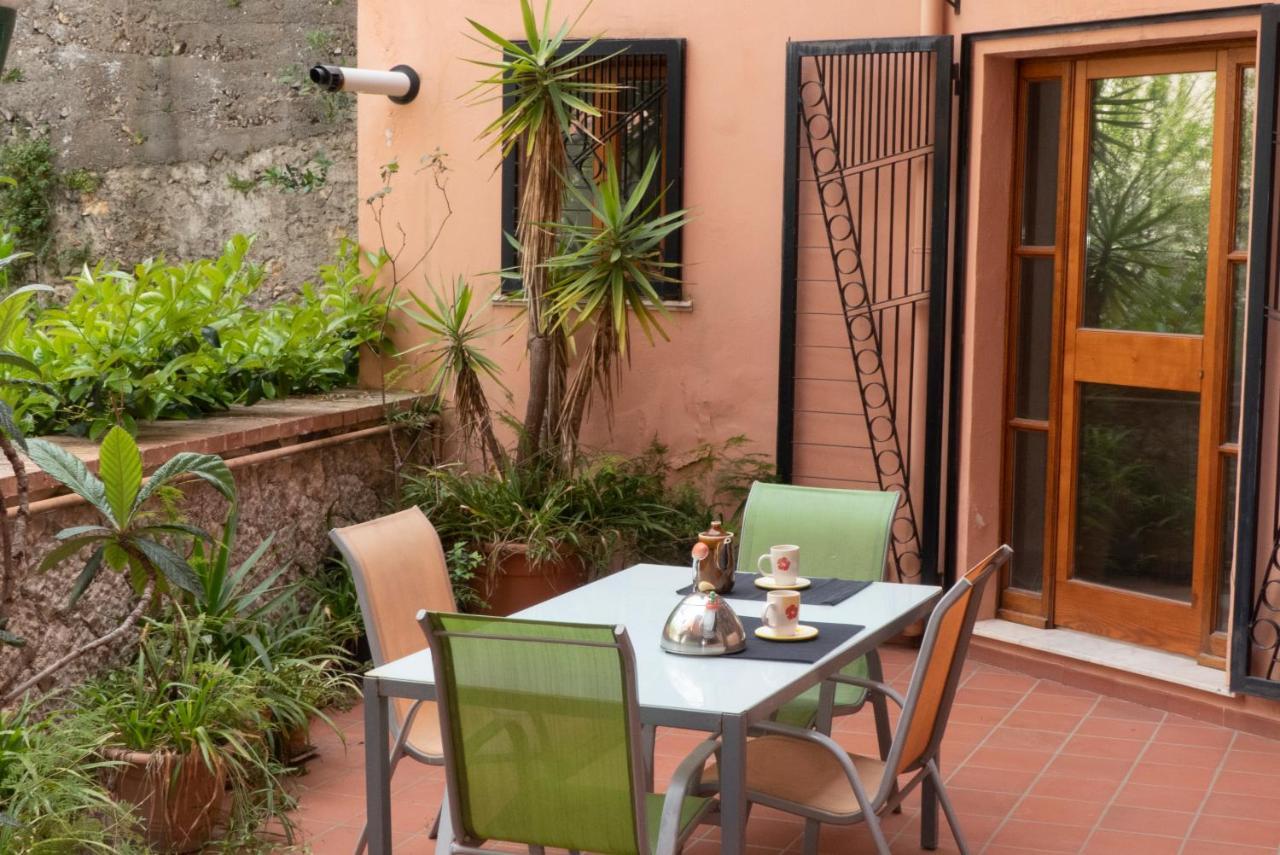 Bed And Breakfast Josepha Taormina Buitenkant foto