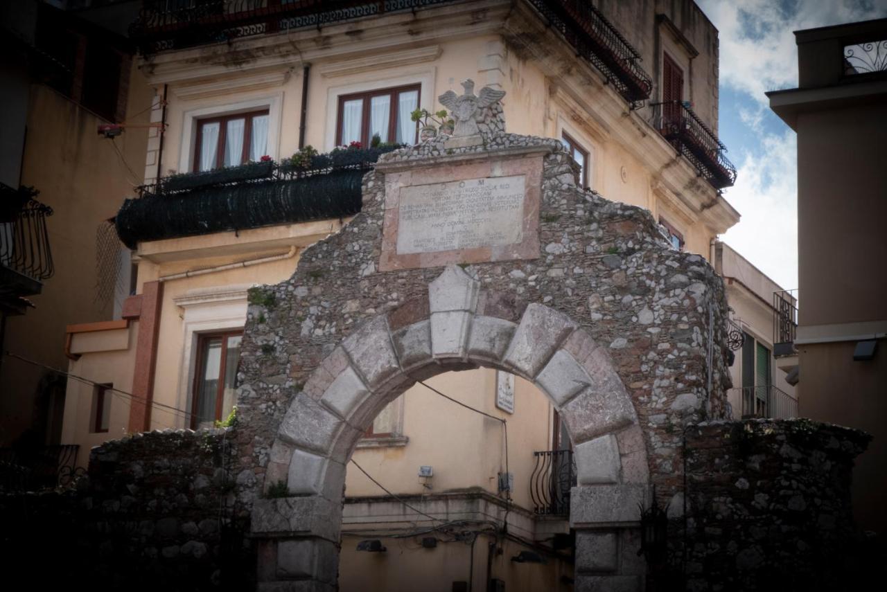 Bed And Breakfast Josepha Taormina Buitenkant foto