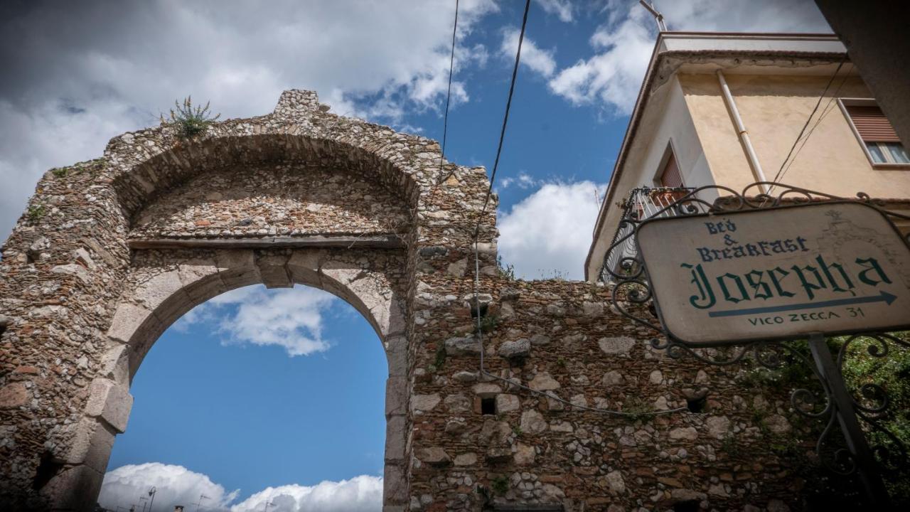 Bed And Breakfast Josepha Taormina Buitenkant foto