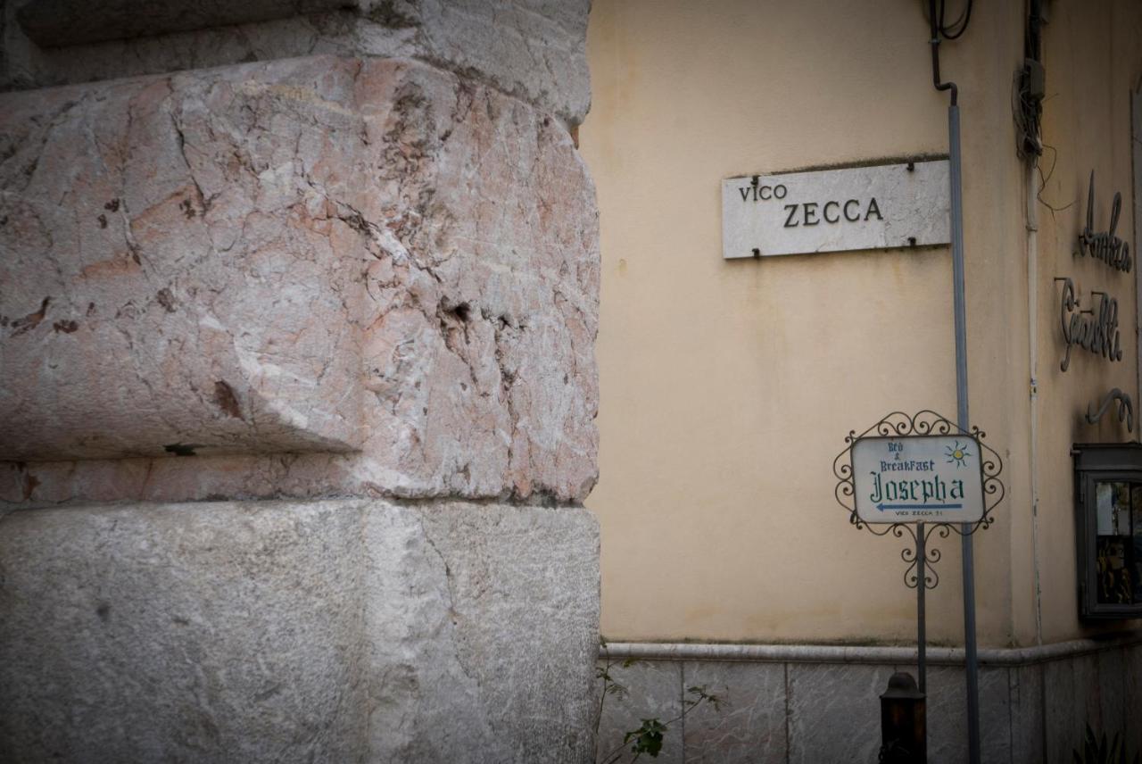 Bed And Breakfast Josepha Taormina Buitenkant foto